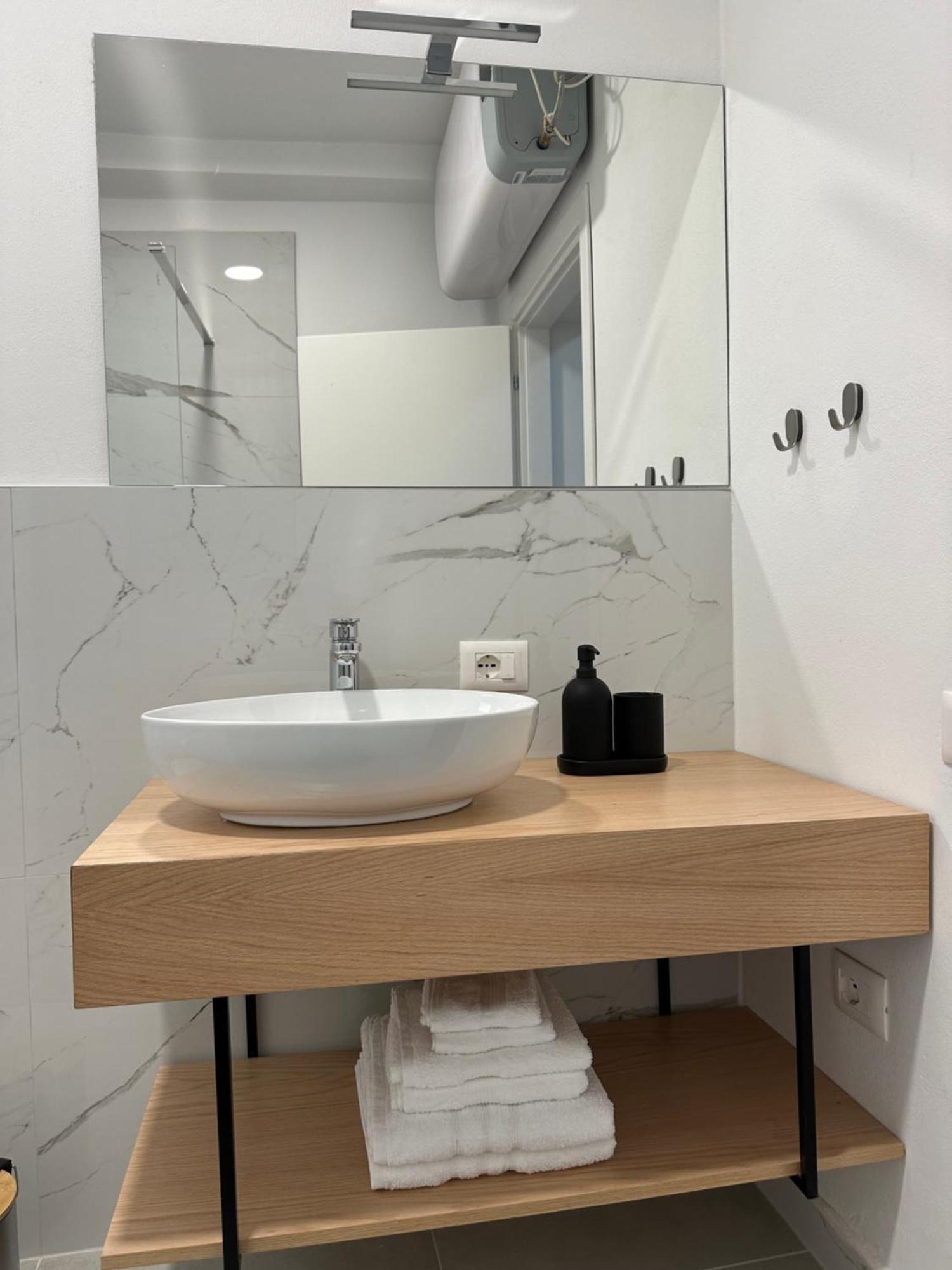 Апартаменти Modern In *