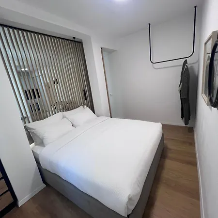 Modern Apartment In Villa Тирана Екстер'єр фото