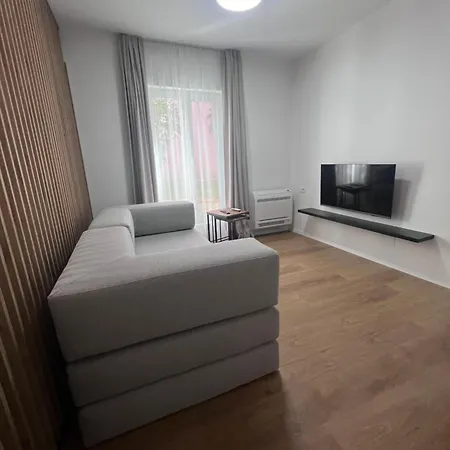 Modern Apartment In Villa Тирана Екстер'єр фото